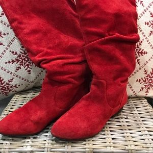 🌸RED SUEDE Boots!
